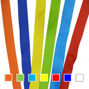 2005-20, Portagafete de cinta popotillo con bandola básica en 7 diferentes colores de línea. Aplicamos descuentos por volumen.