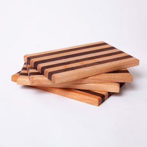 83125, Tabla Tapalpa combinada de maderas finas para picar.