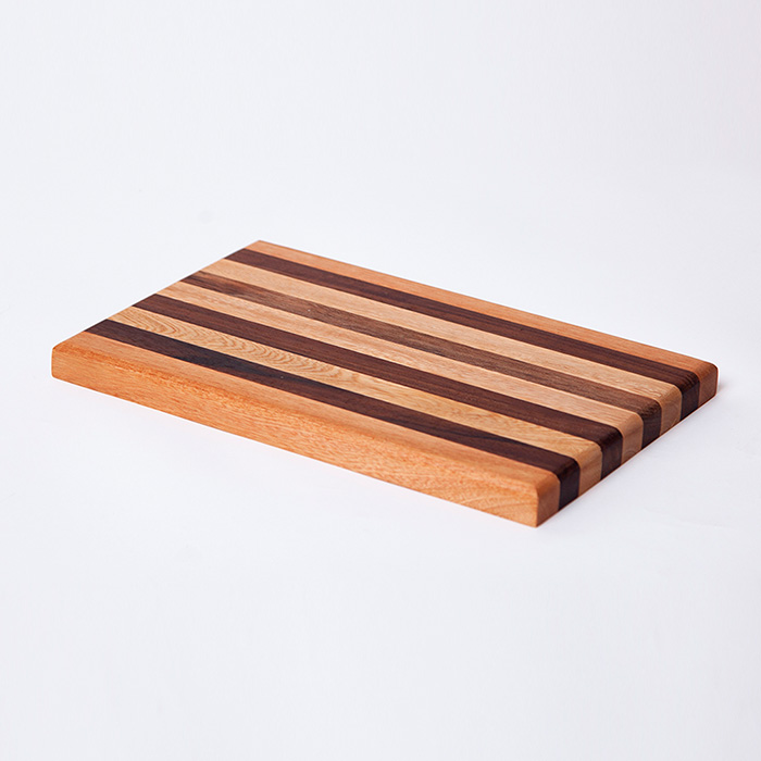 83125, Tabla Tapalpa combinada de maderas finas para picar.